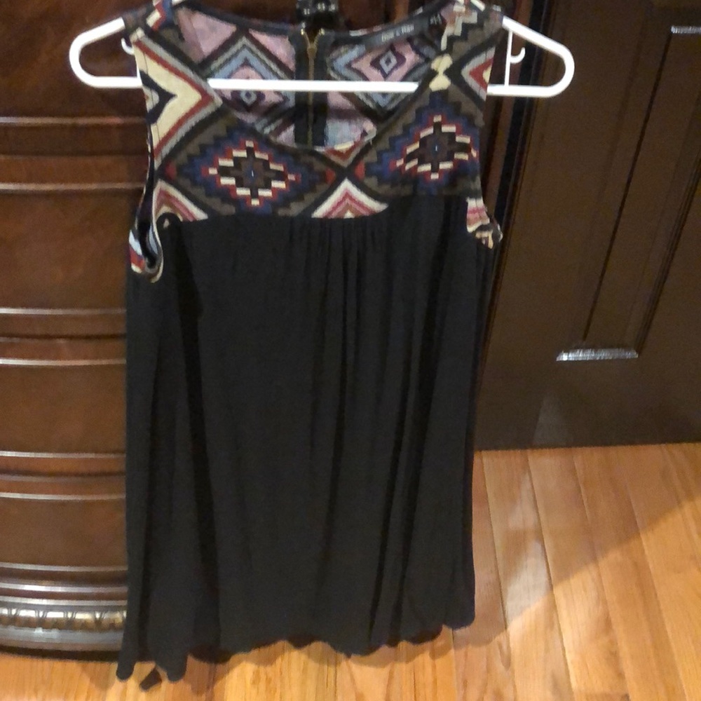 Doe & Rae Tribal Printed Black Sleeveless Dress